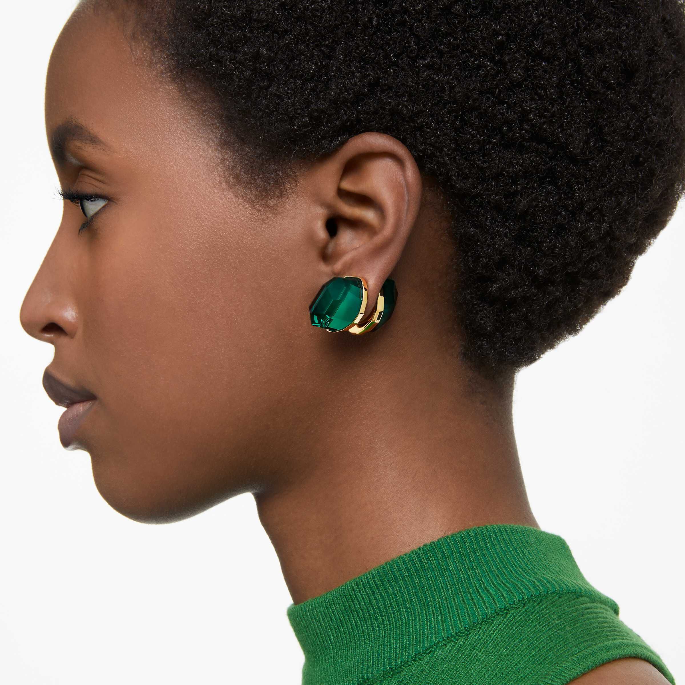 Green and gold stud earrings 2025