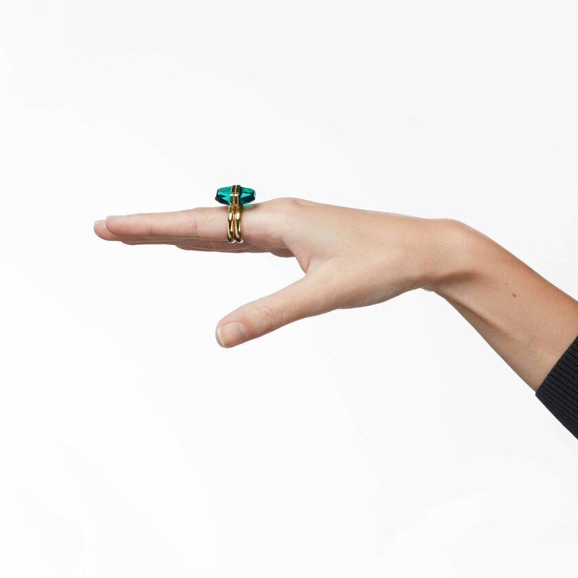 swarovski lucent ring   magnetic  green  gold tone plated