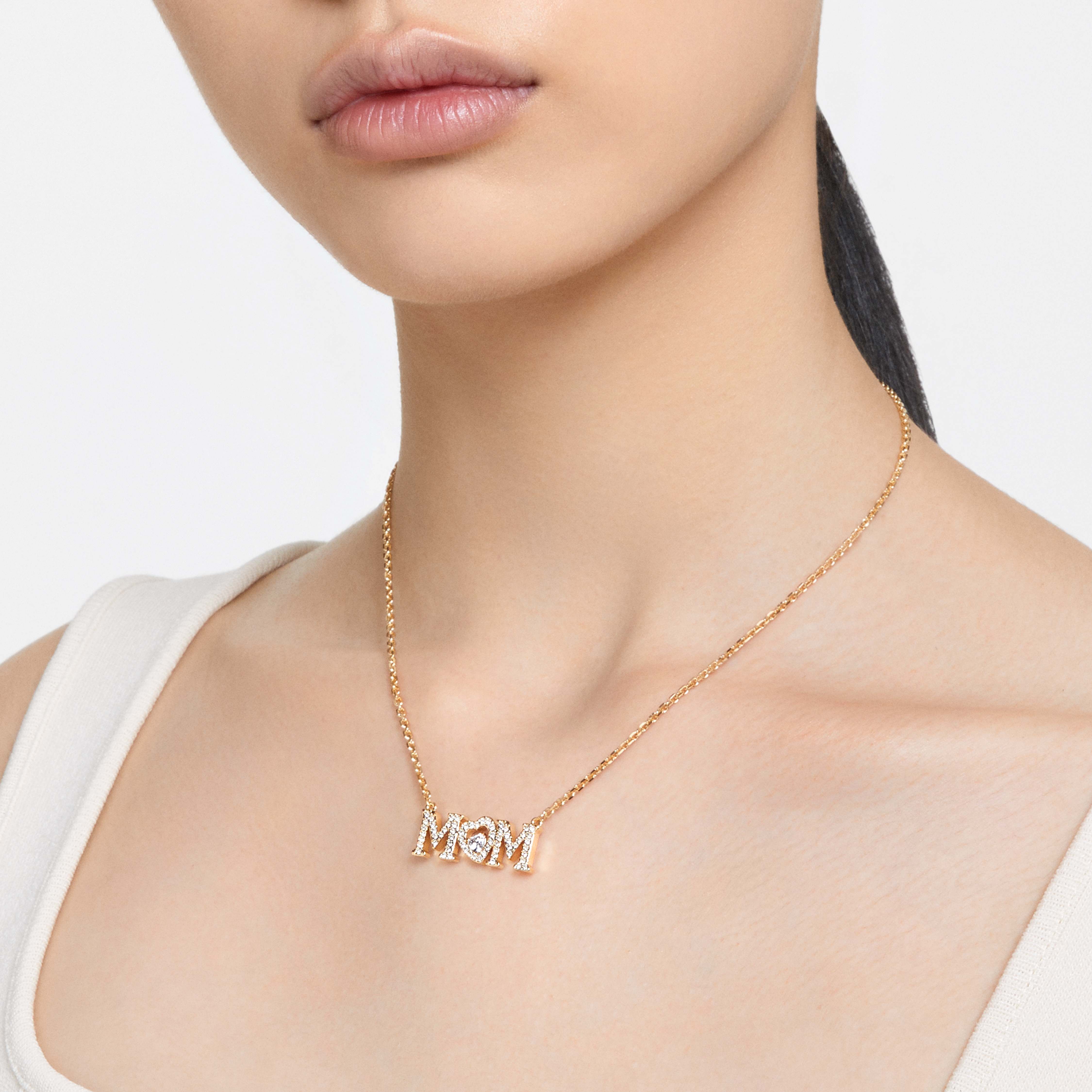 Mum gold pendant discount
