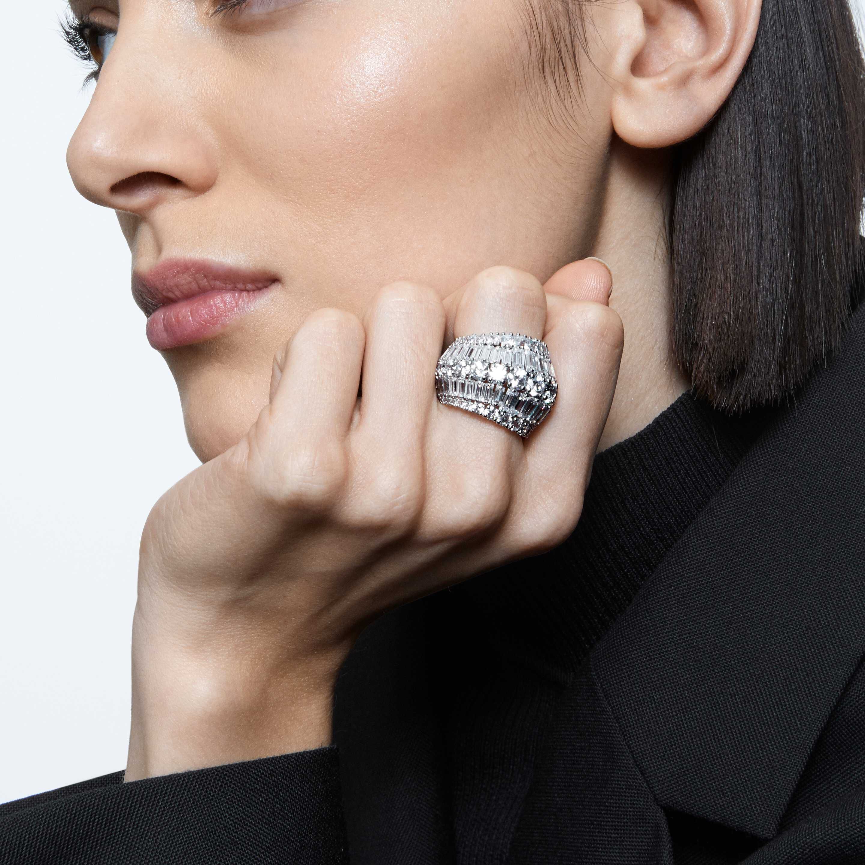 Swarovski big ring hotsell