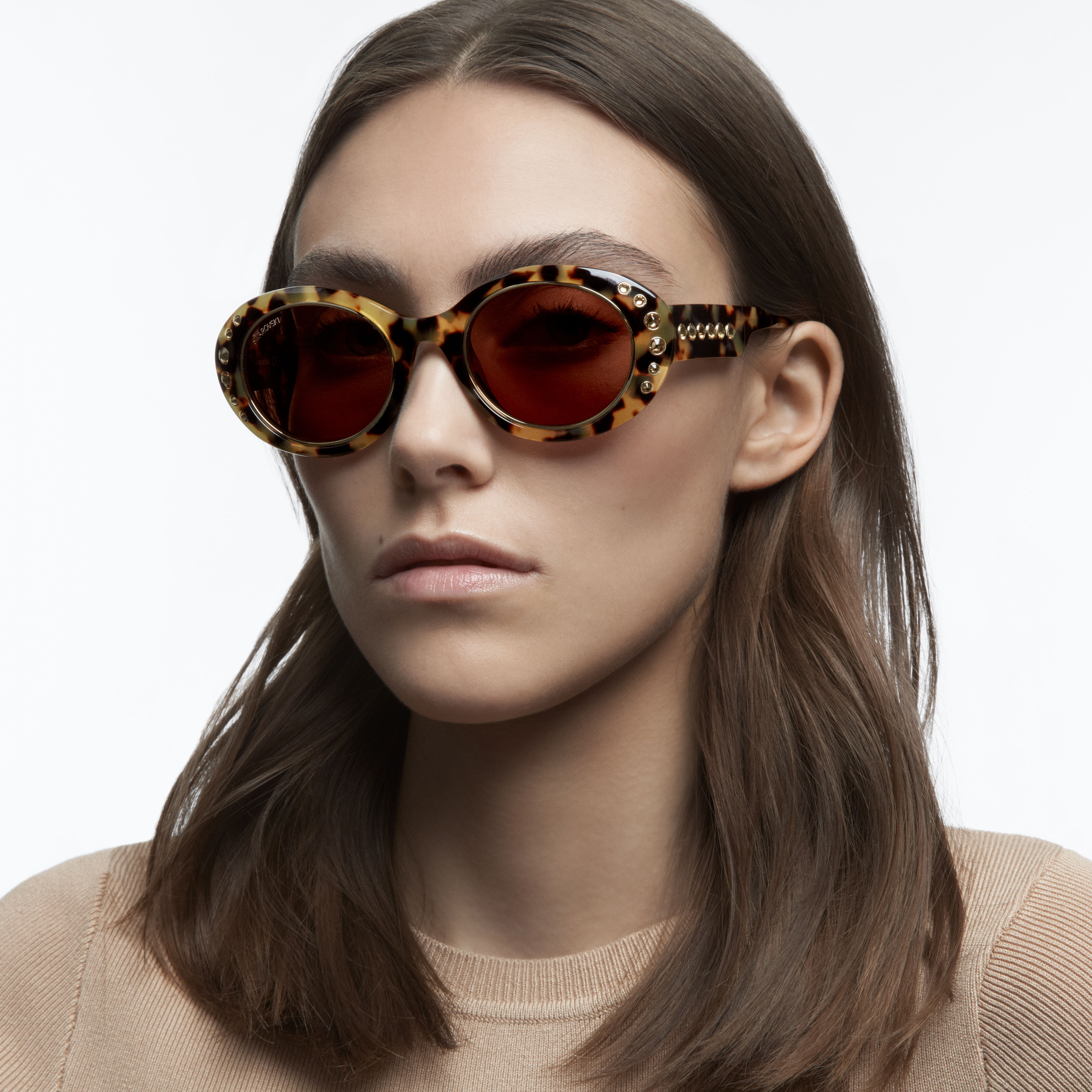 Round on sale tortoiseshell sunglasses