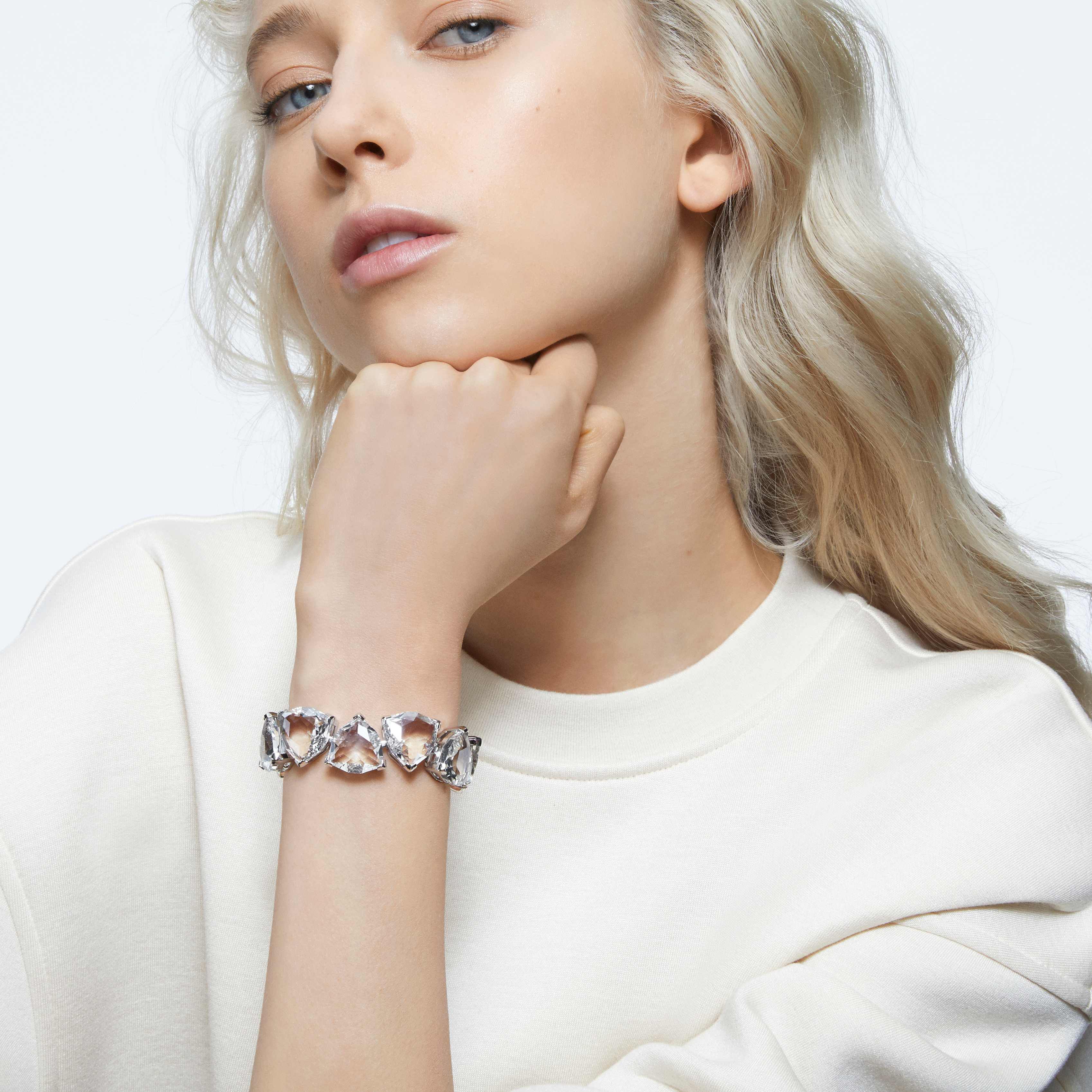 ★セール★Swarovski Triangle Cut Millenia Ortyx Bracelet Amazon.com: SWAROVSKI Ortyx bracelet, Triangle cut crystals