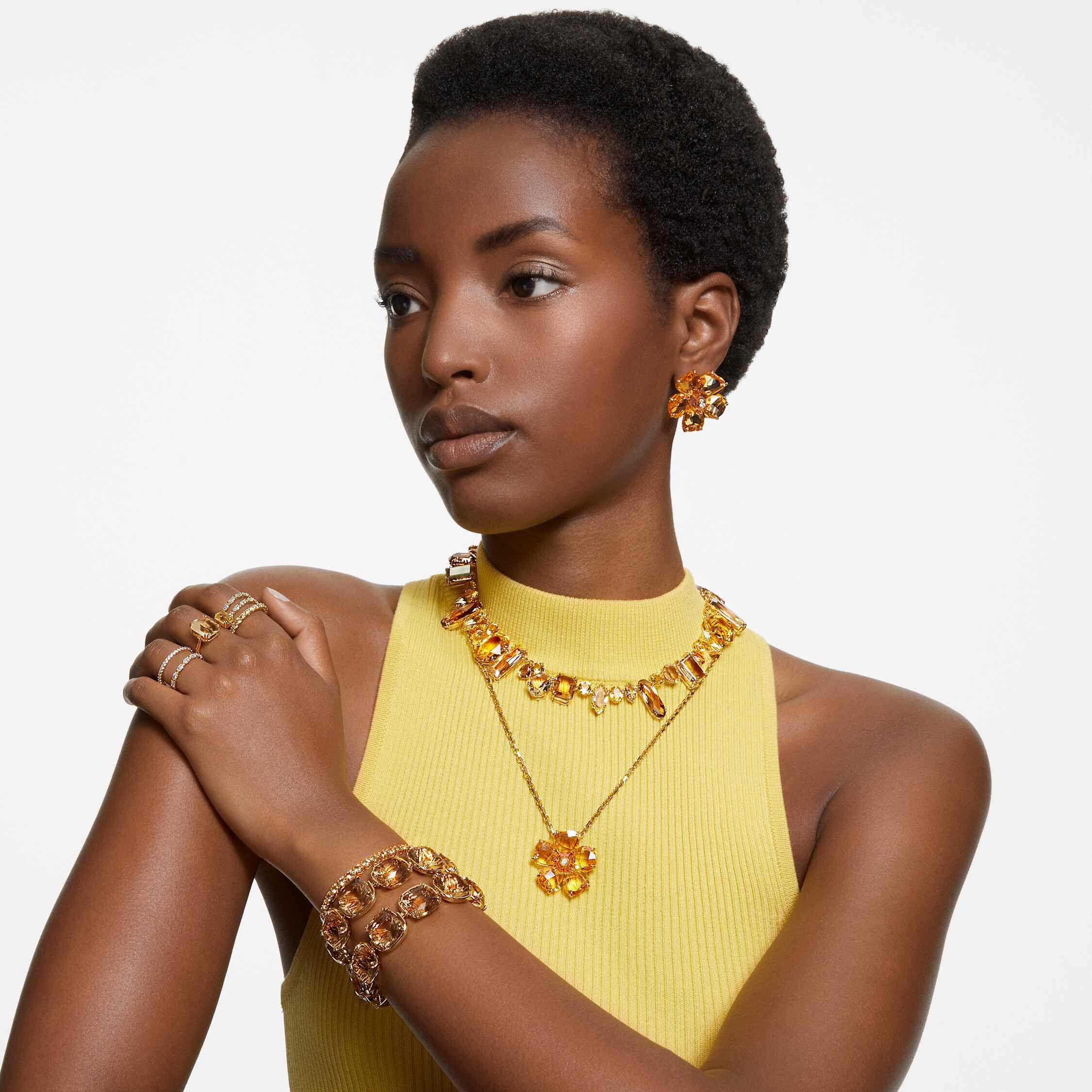 swarovski matrix tennis bracelet  round cut  yellow  gold tone plated