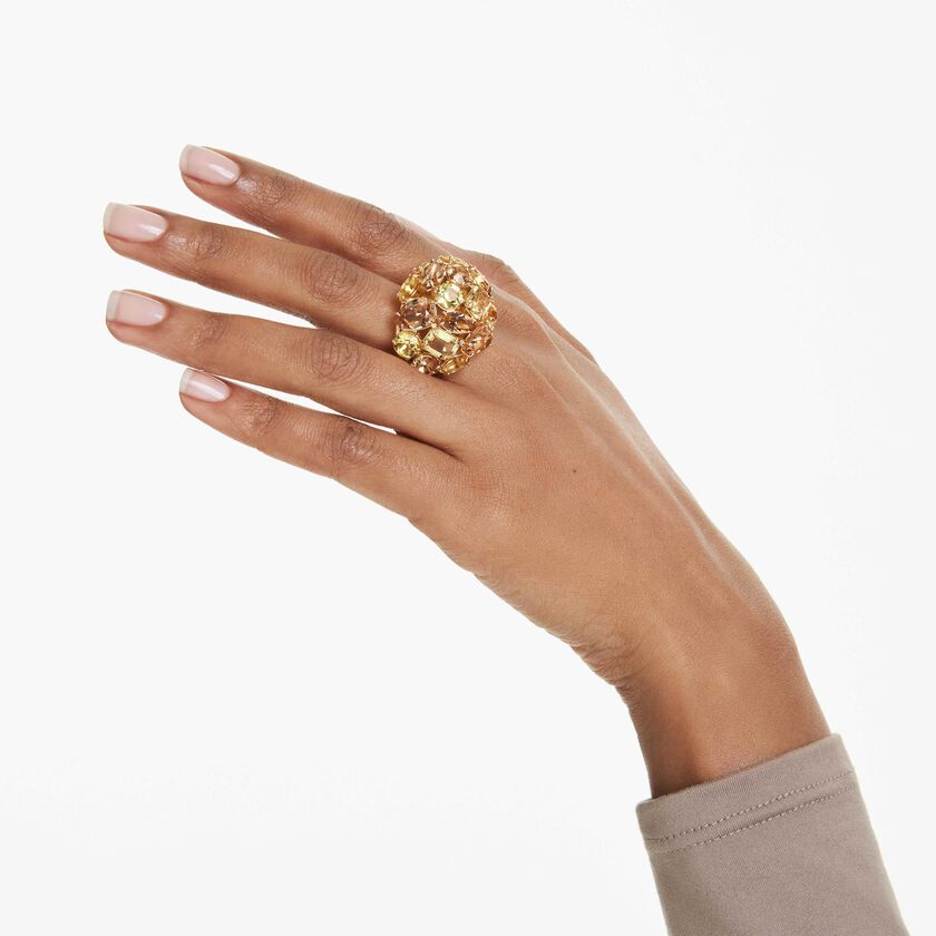 swarovski gema cocktail ring  mixed cuts  yellow  gold tone plated