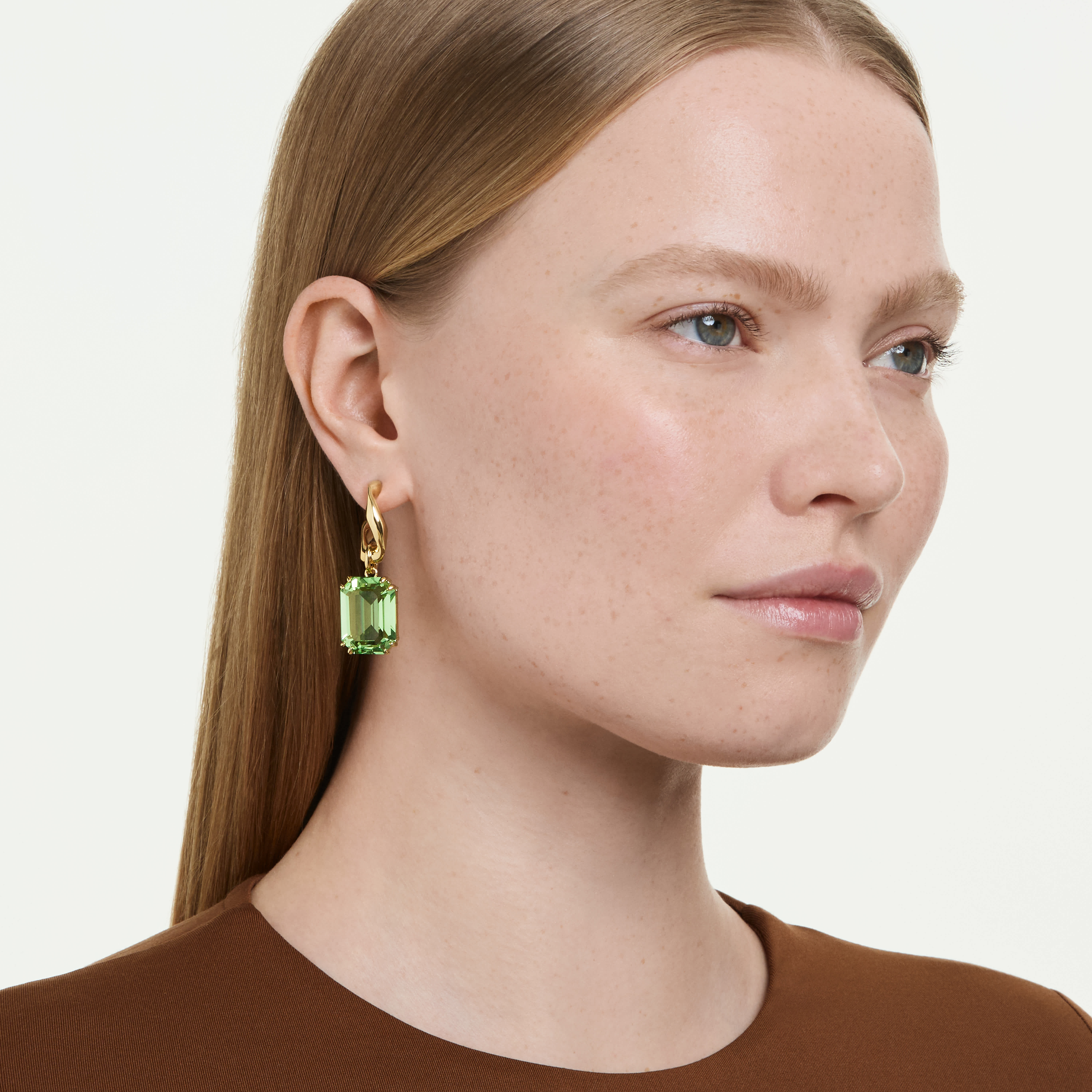swarovski millenia drop earrings  octagon cut  green  18k gold finish