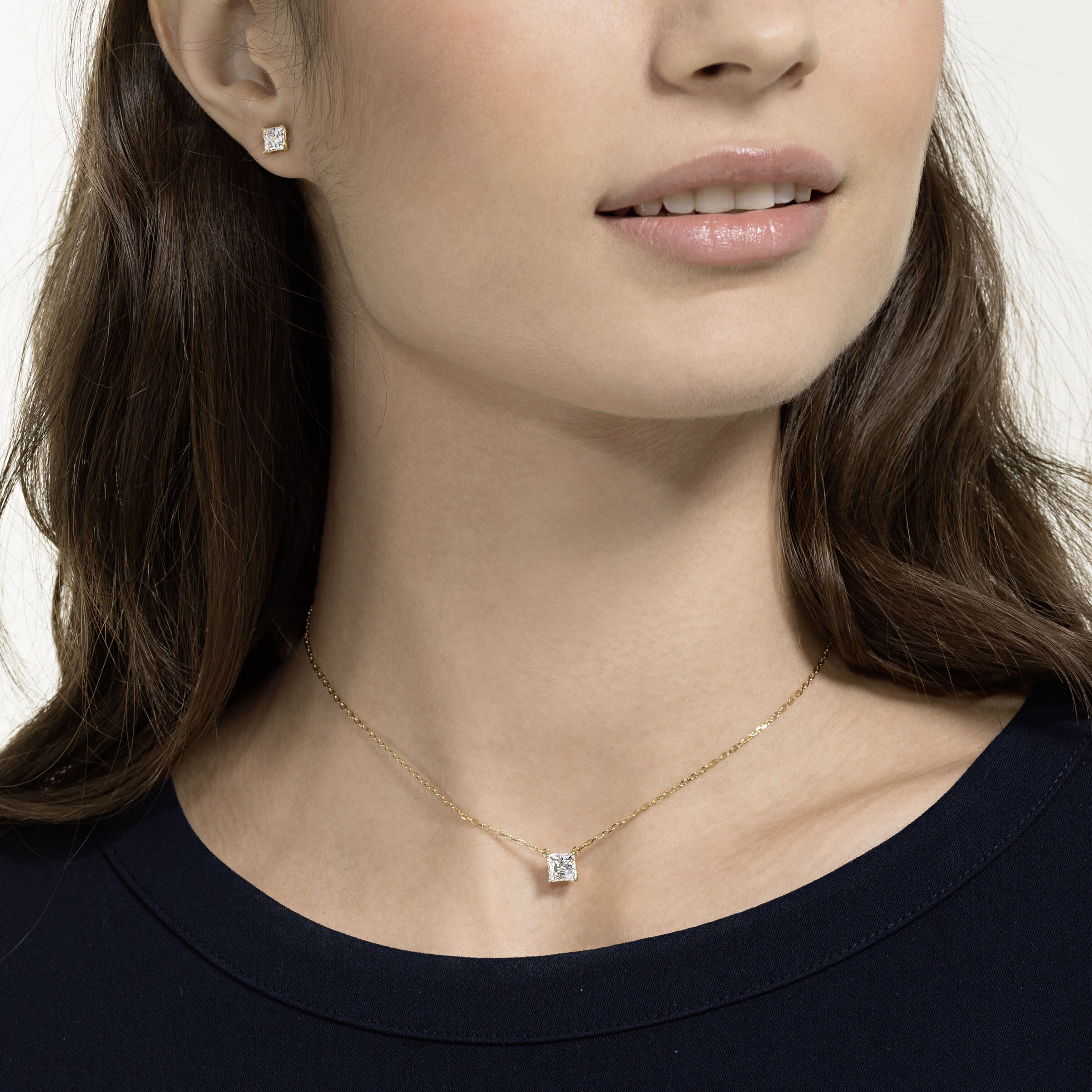 Attract outlet necklace swarovski
