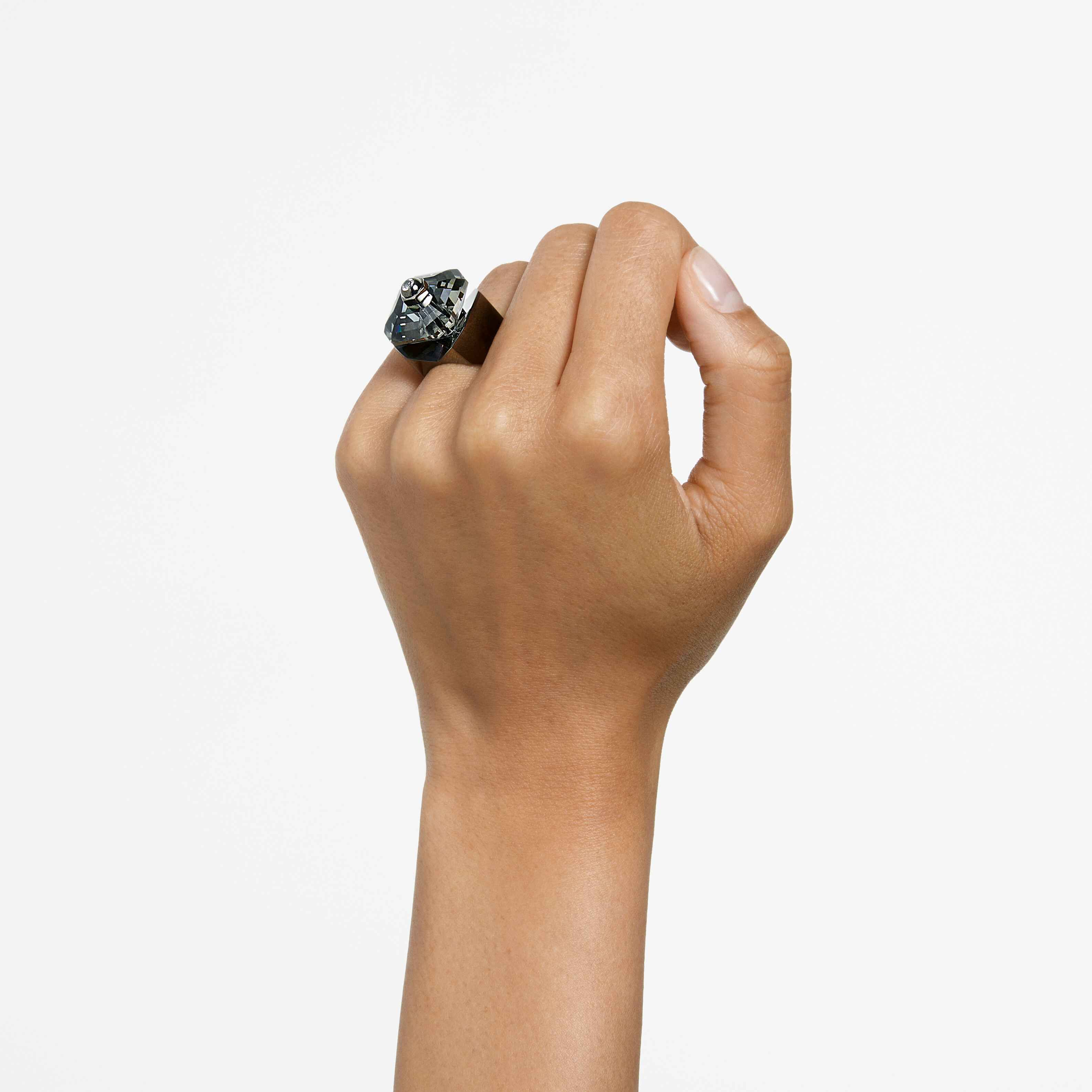 swarovski numina cocktail ring  black  ruthenium plated