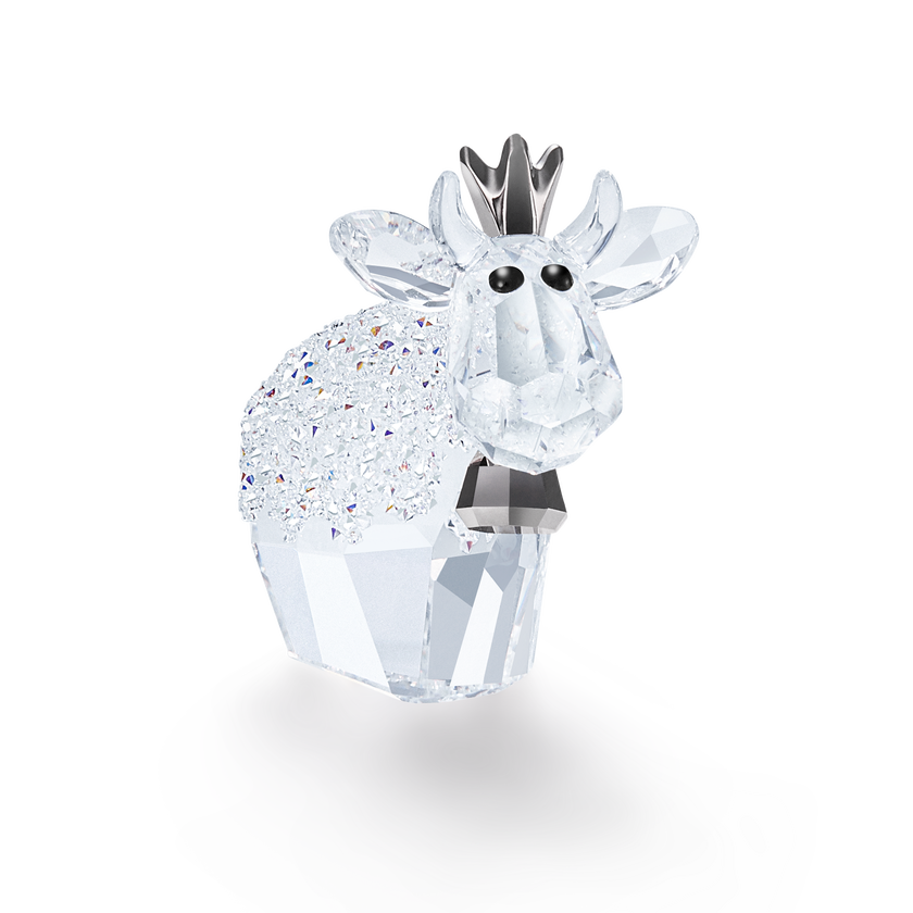 Birthday Princess Mo Showcasing 163 crystal facets