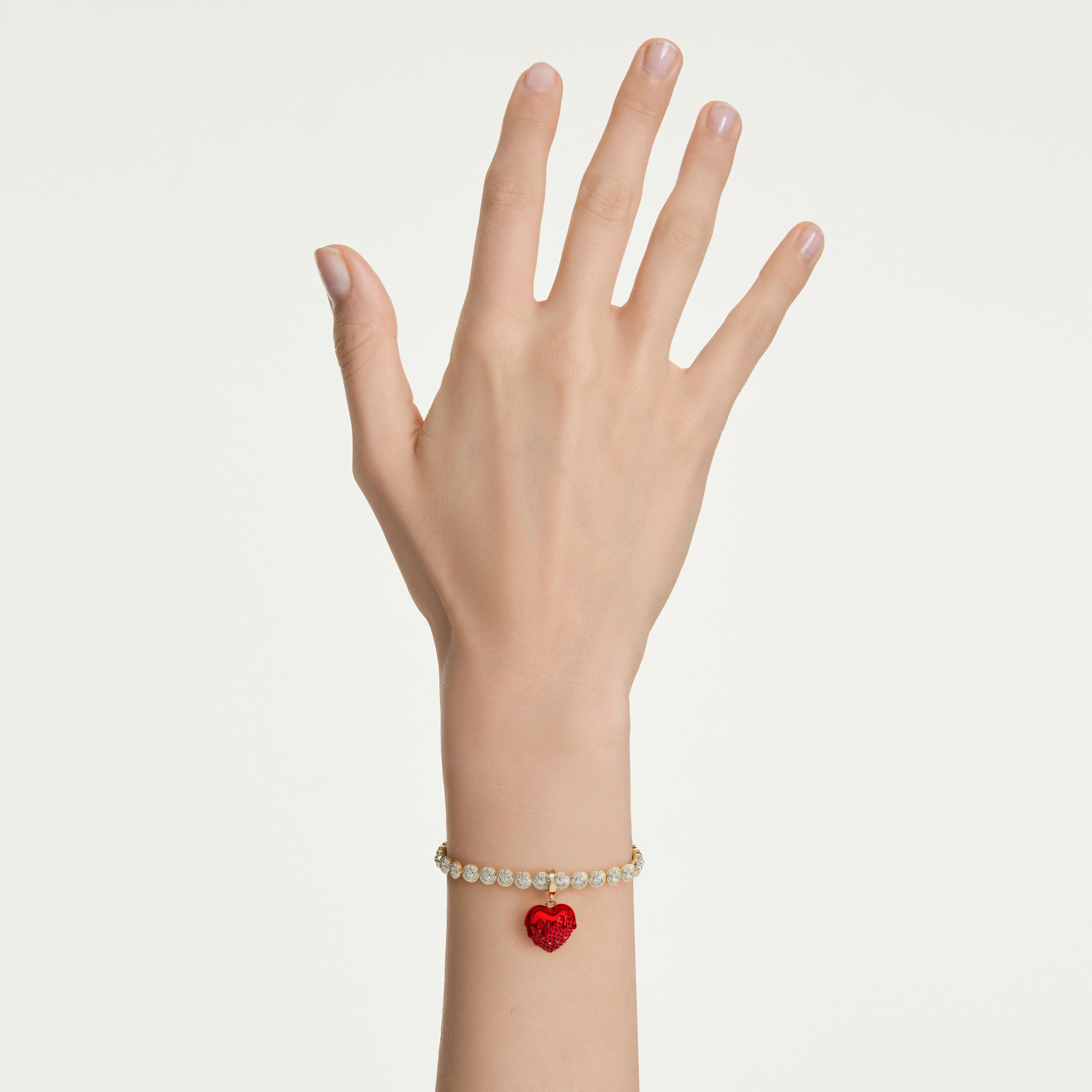 swarovski idyllia charm  round cut  heart  red  gold tone plated