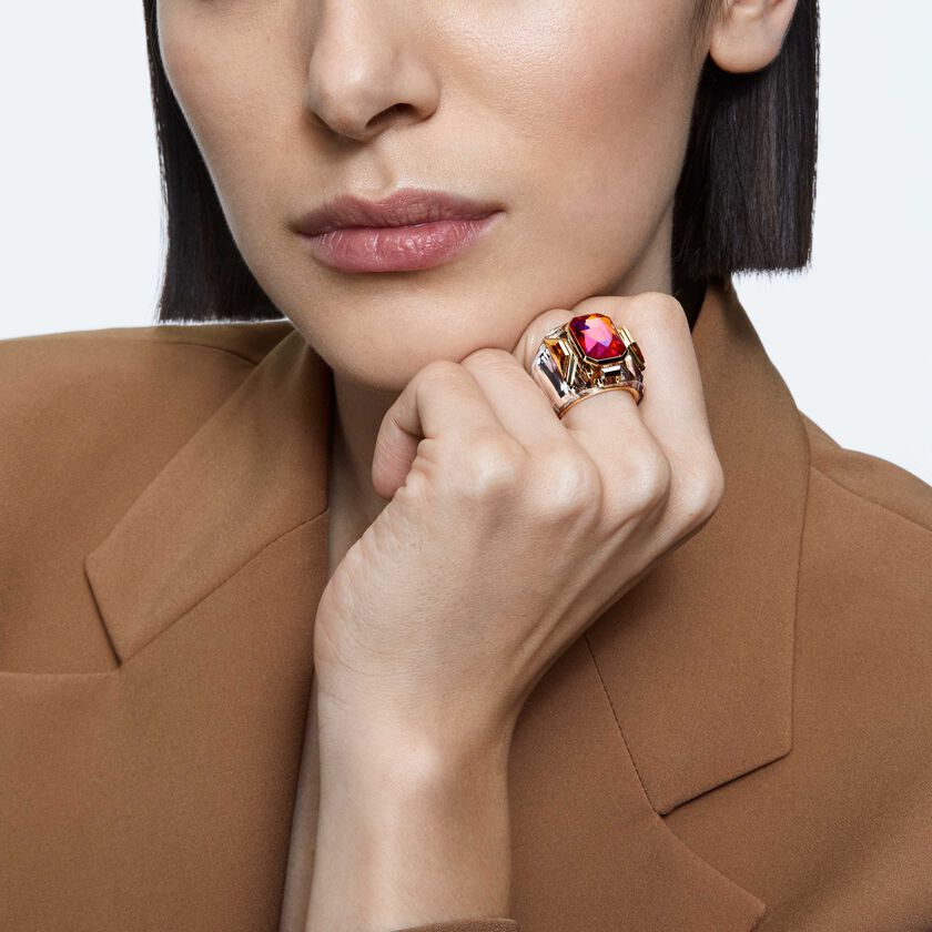 swarovski chroma cocktail ring  pink  gold tone plated