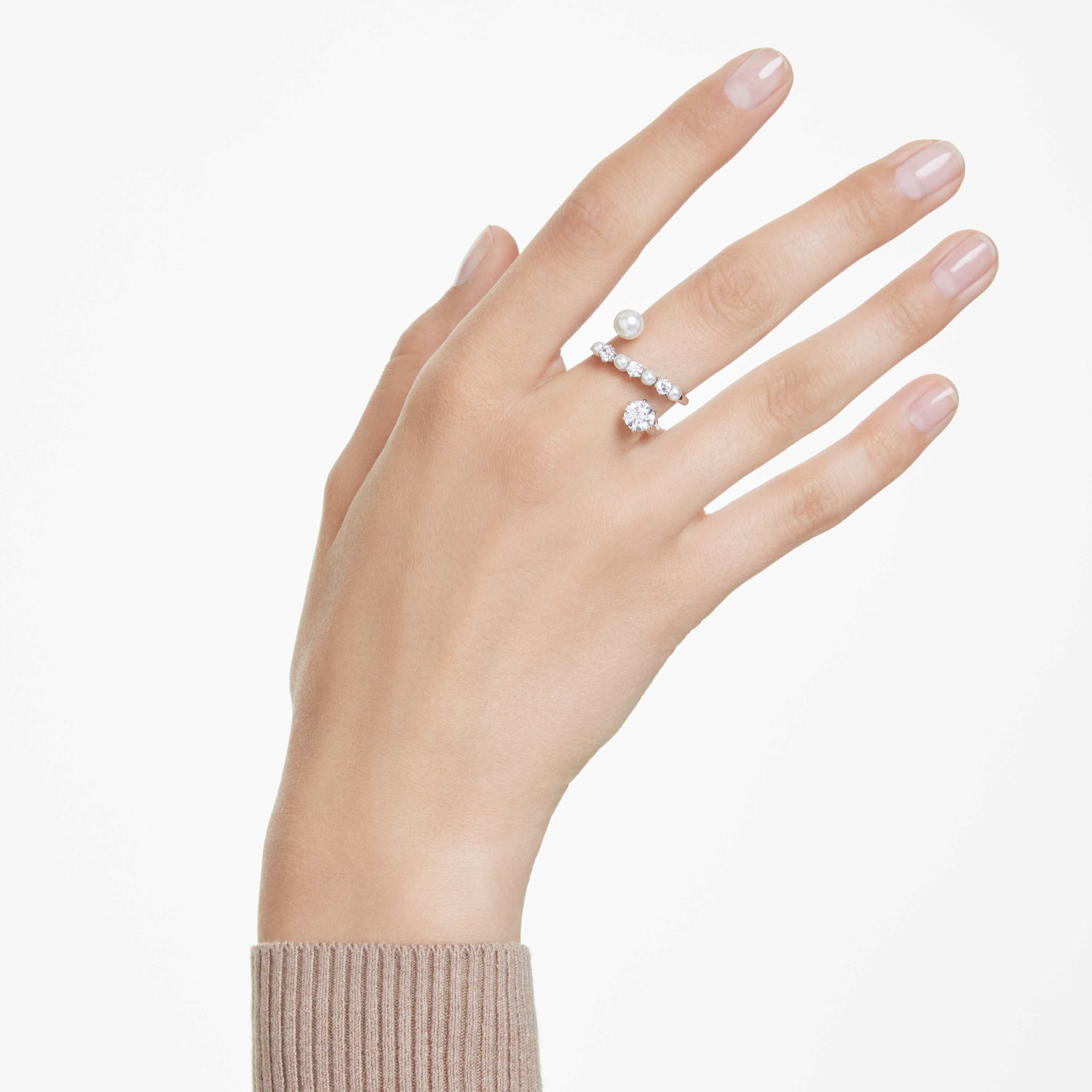 swarovski matrix cocktail ring  crystal pearl  round cut  white  rhodium plated