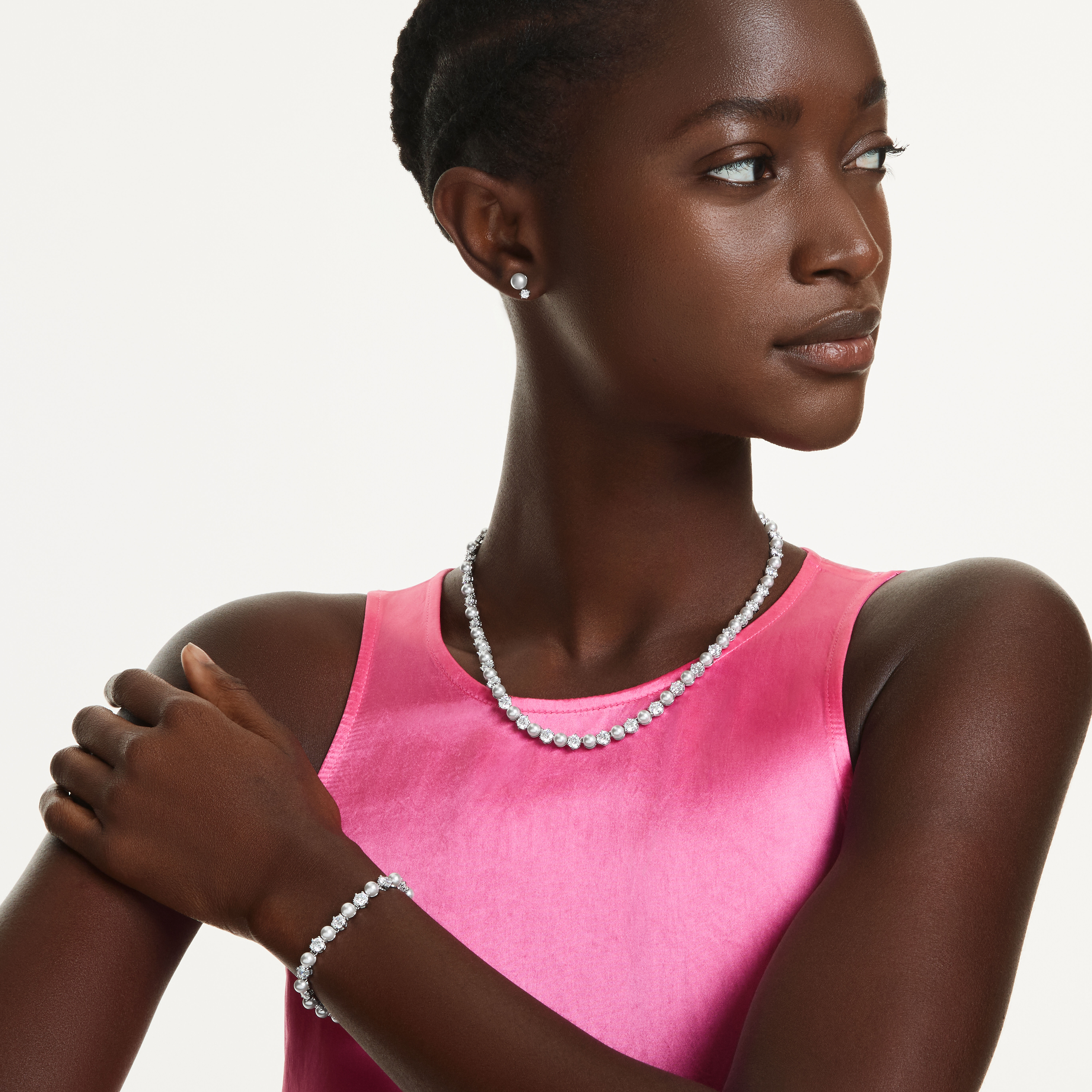 swarovski matrix set  crystal pearl  round cut  white  rhodium plated