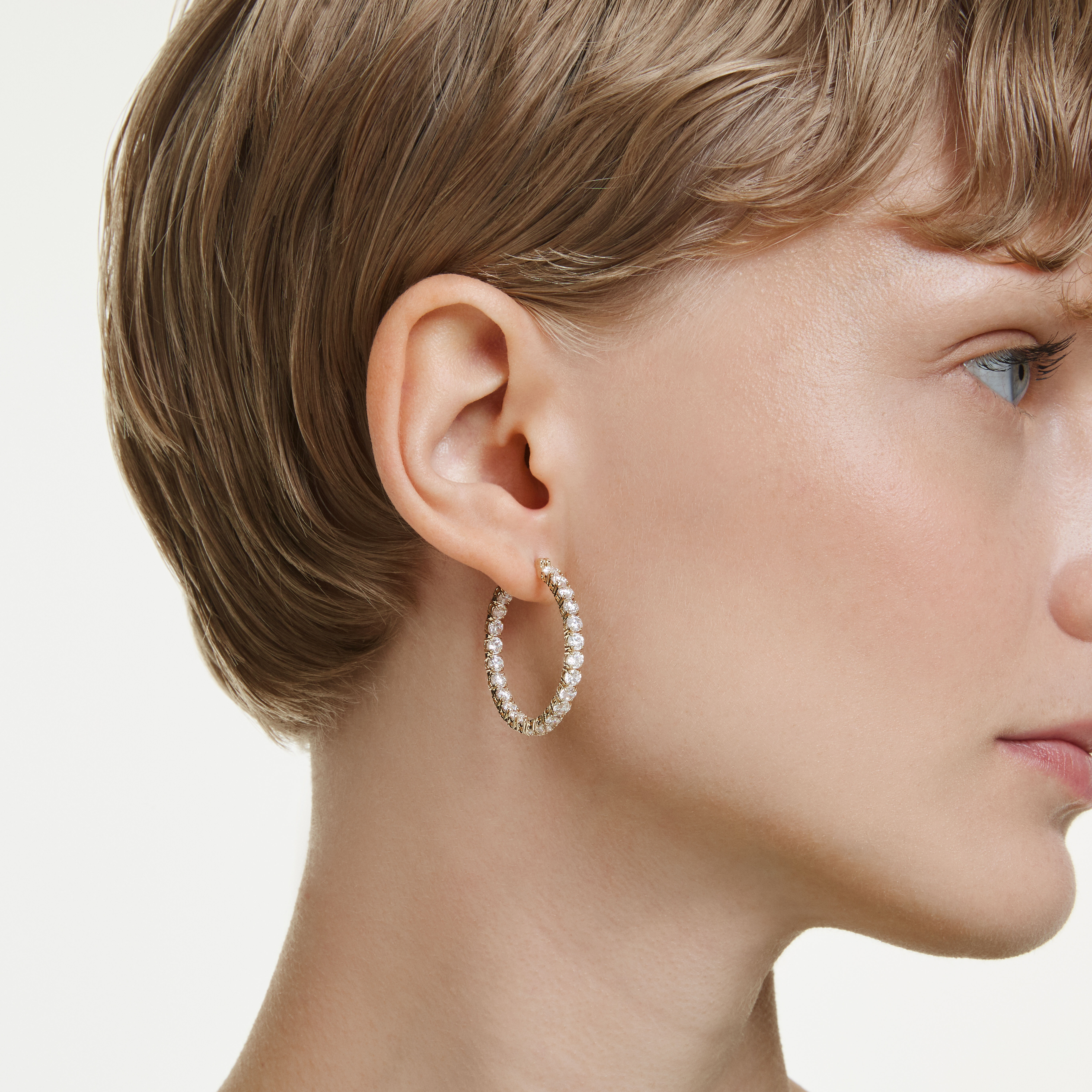 swarovski matrix hoop earrings  round cut  white  gold tone plated