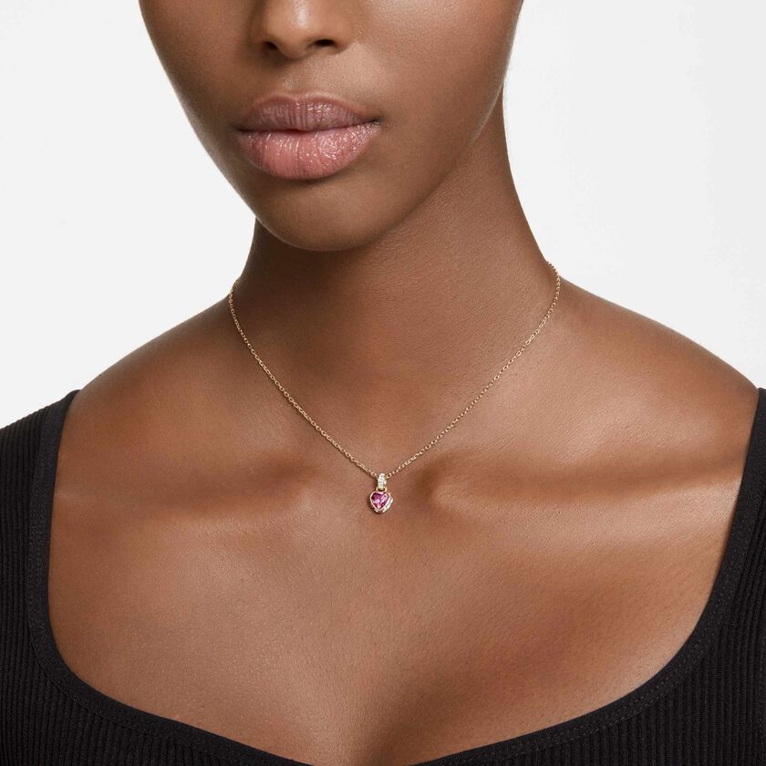 swarovski chroma pendant  heart  red  18k gold finish