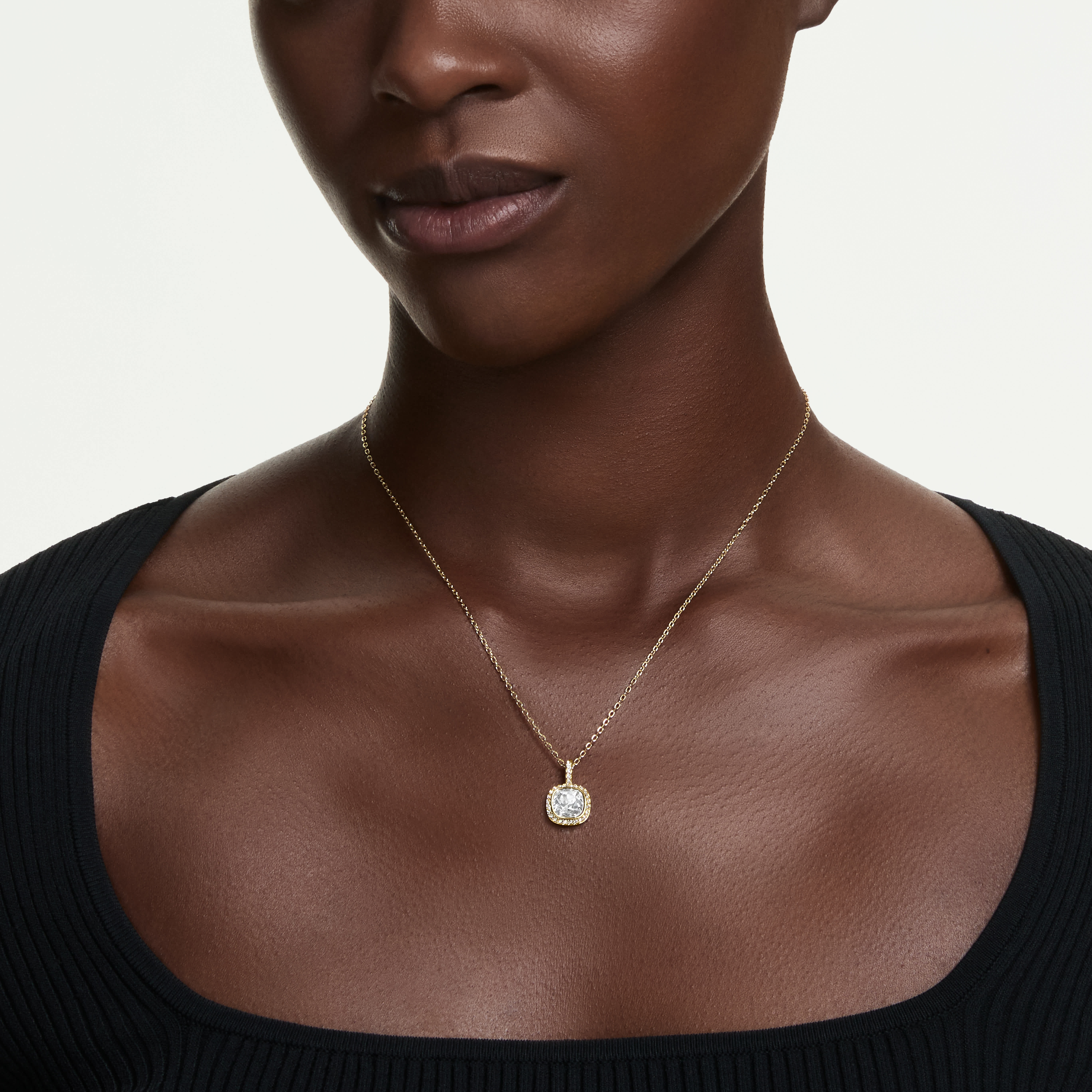 swarovski una angelic pendant  cushion cut  white  18k gold finish