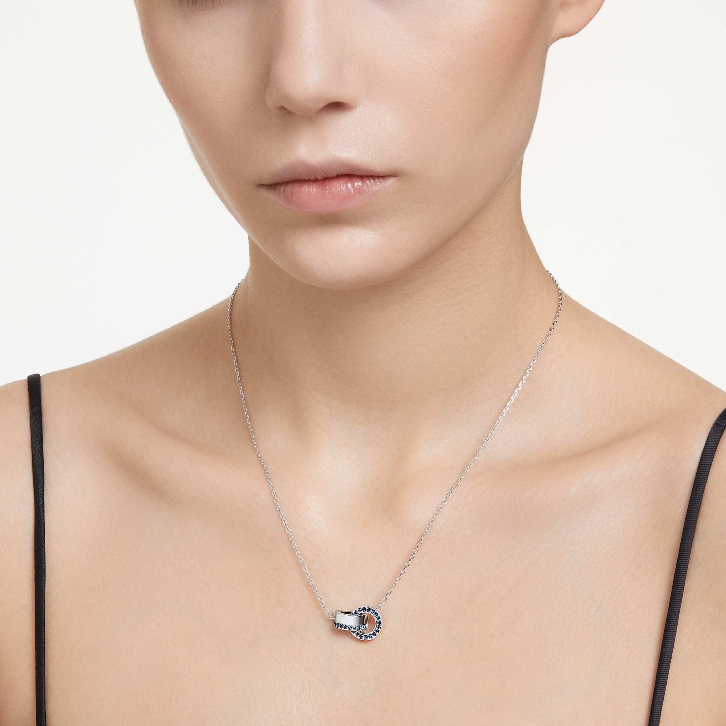 Hollow necklace top