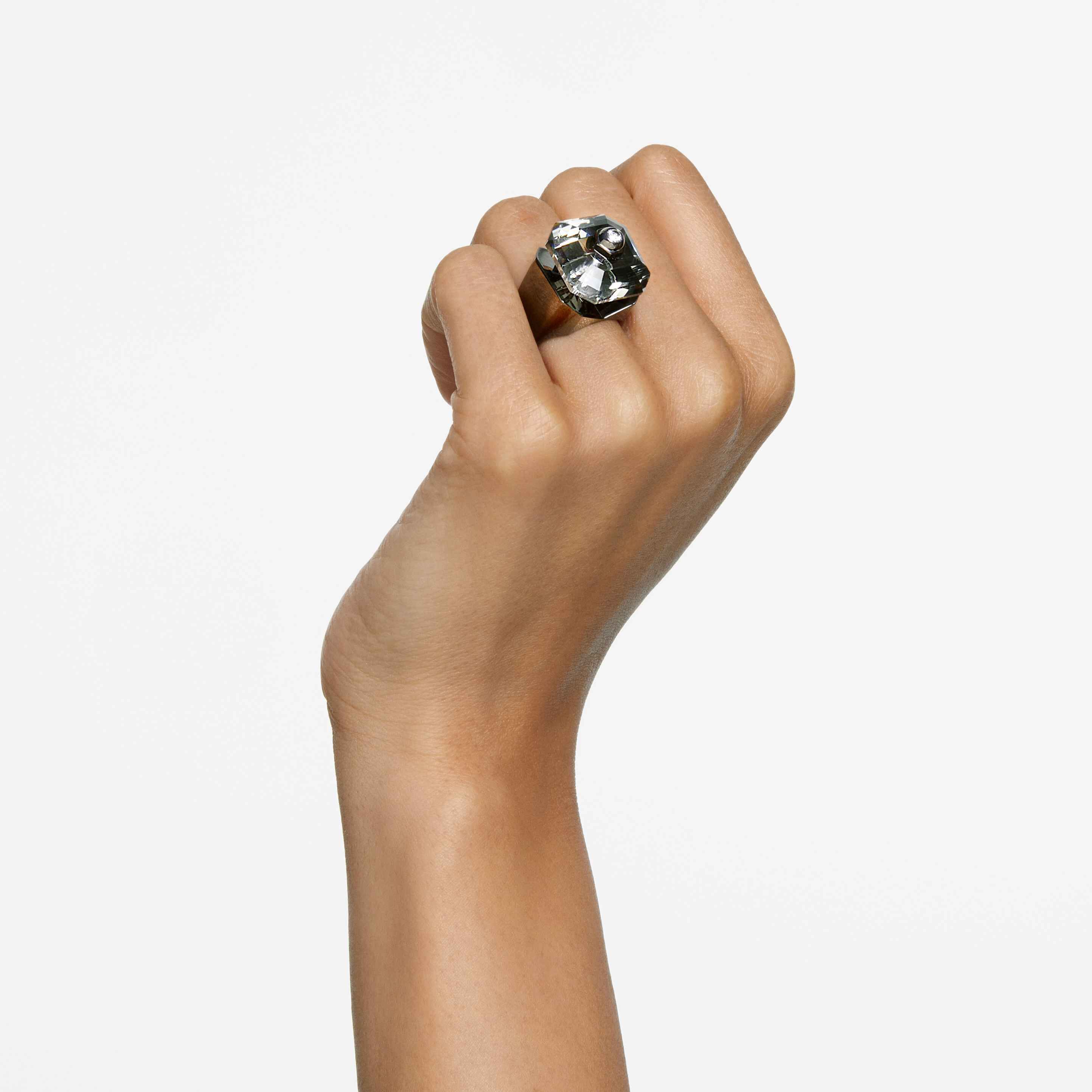 swarovski numina ring  square cut  black  ruthenium plated