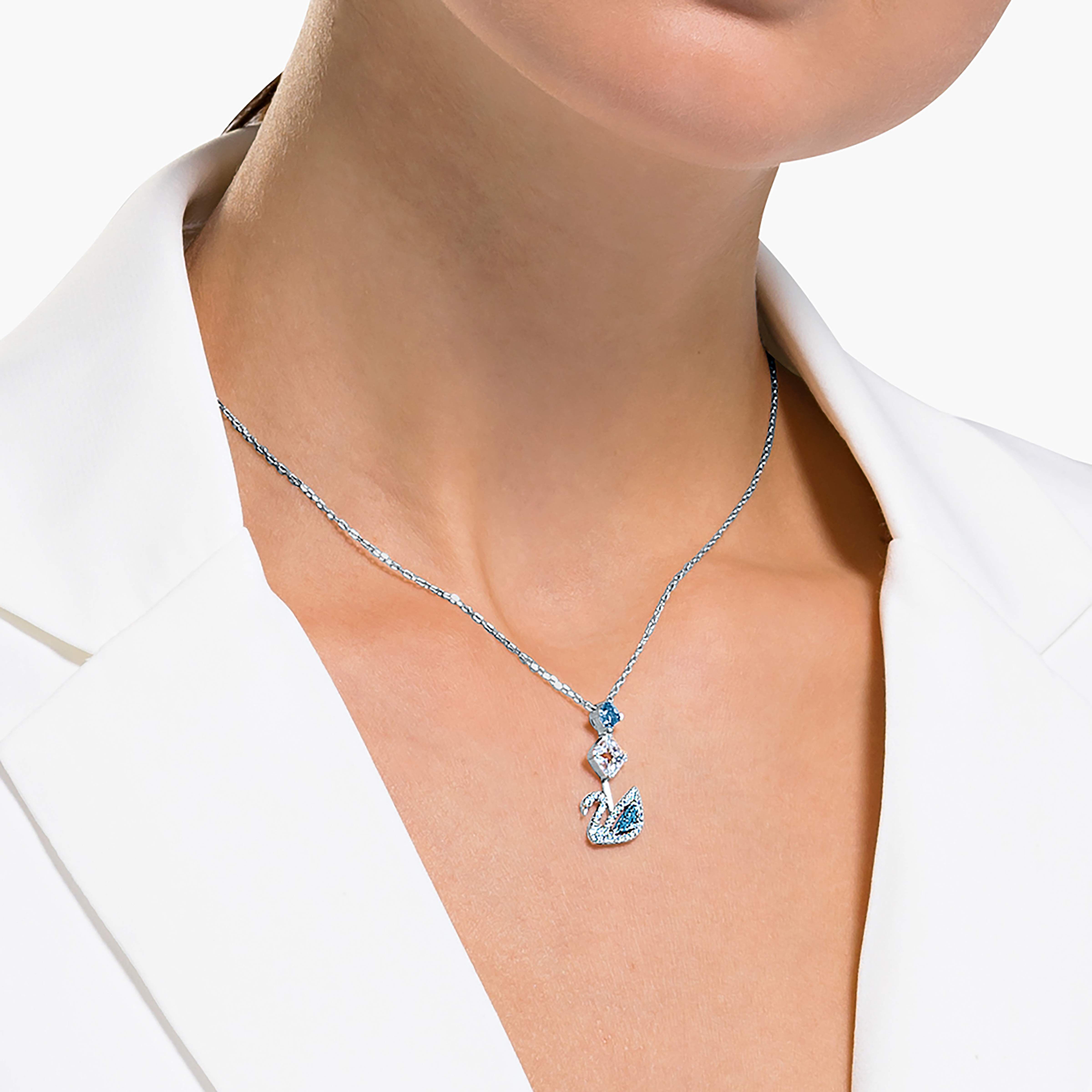 Dazzling swan necklace cheap