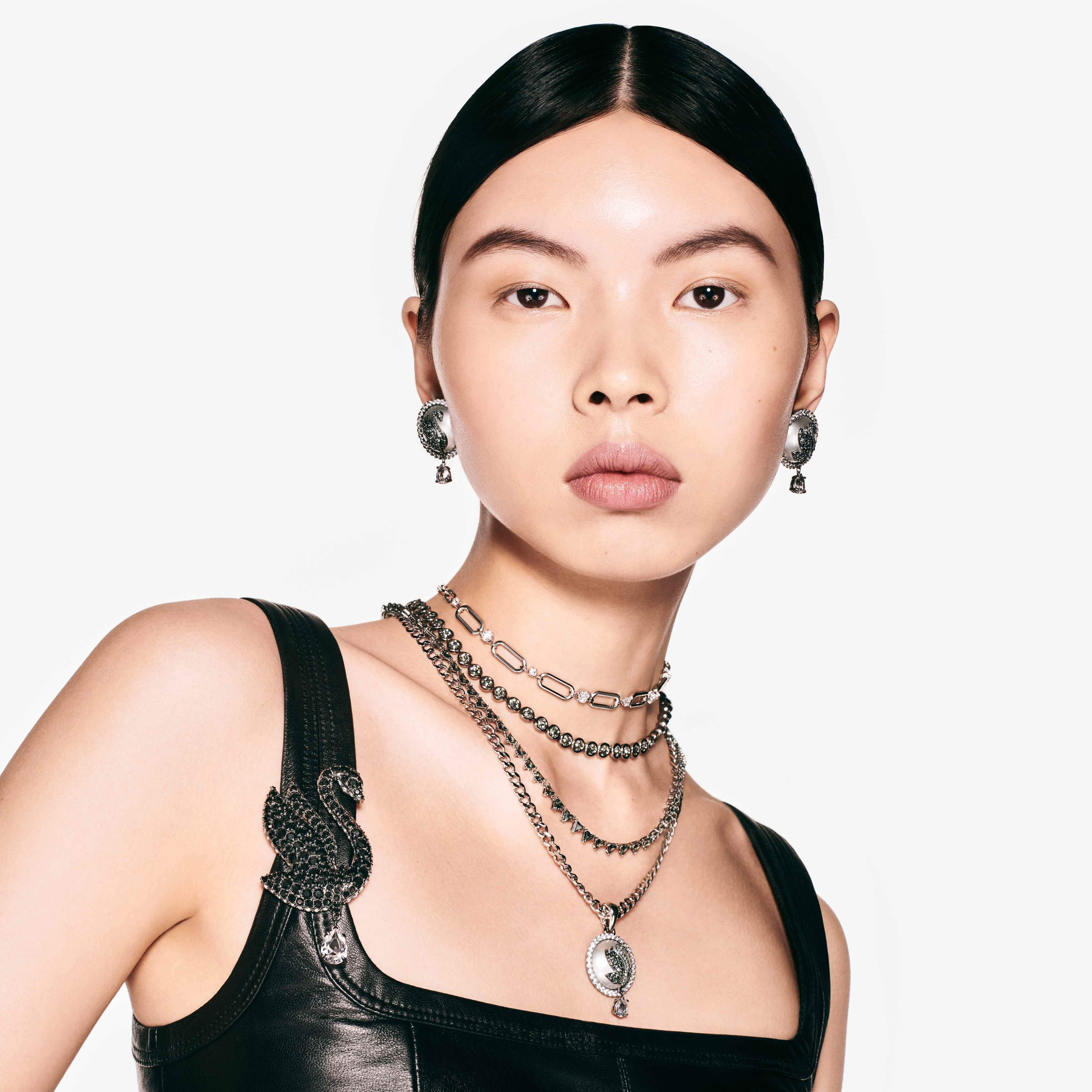 swarovski swan pendant  crystal pearl  swan  gray  rhodium plated