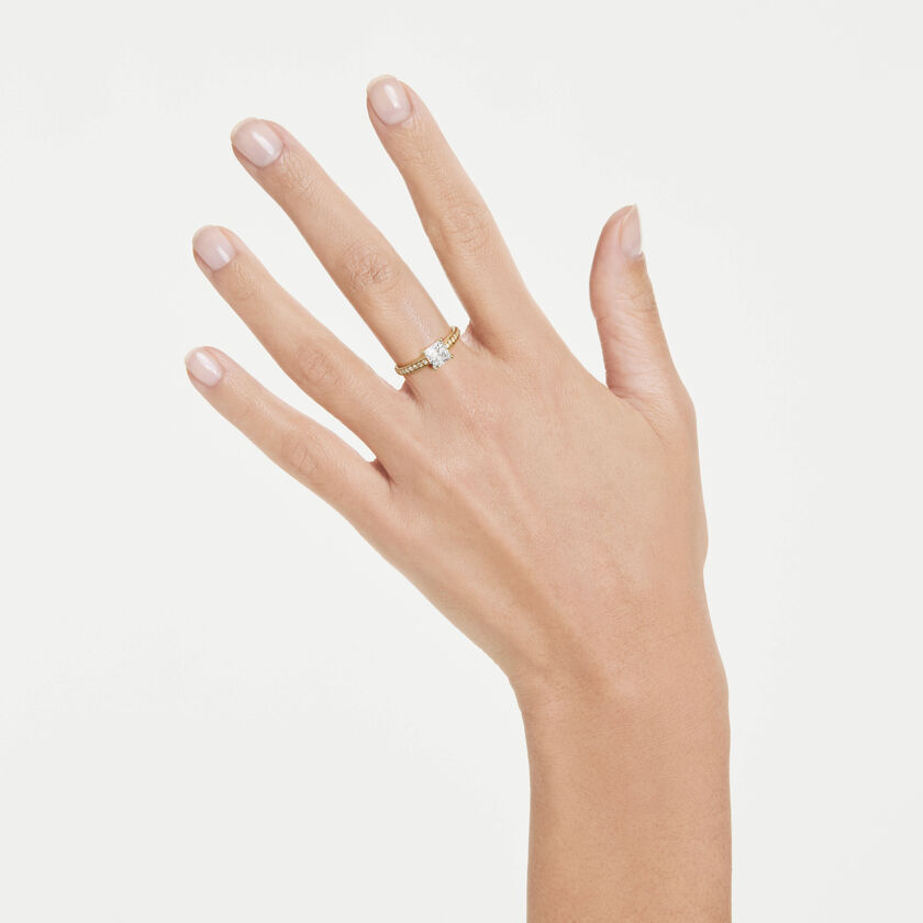 swarovski attract ring  square cut  pav   white  18k gold finish